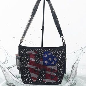 Love Design shoulder and Crossbody Hobo